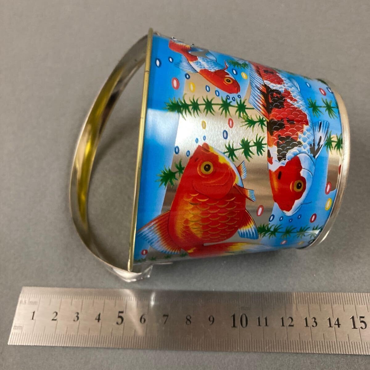 Amazon.co.jp: 昭和レトロ ブリキ 金魚 大サイズ とバケツ 当時物 : ホビー